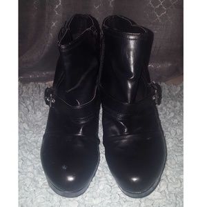Guess black heel booties size 9.5M